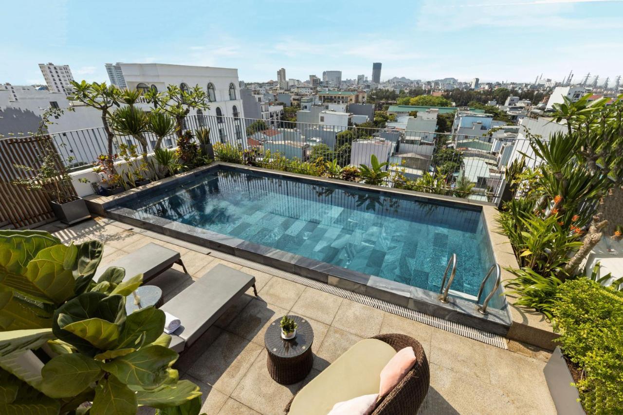 Moon Hotel And Apartment Da Nang Bagian luar foto