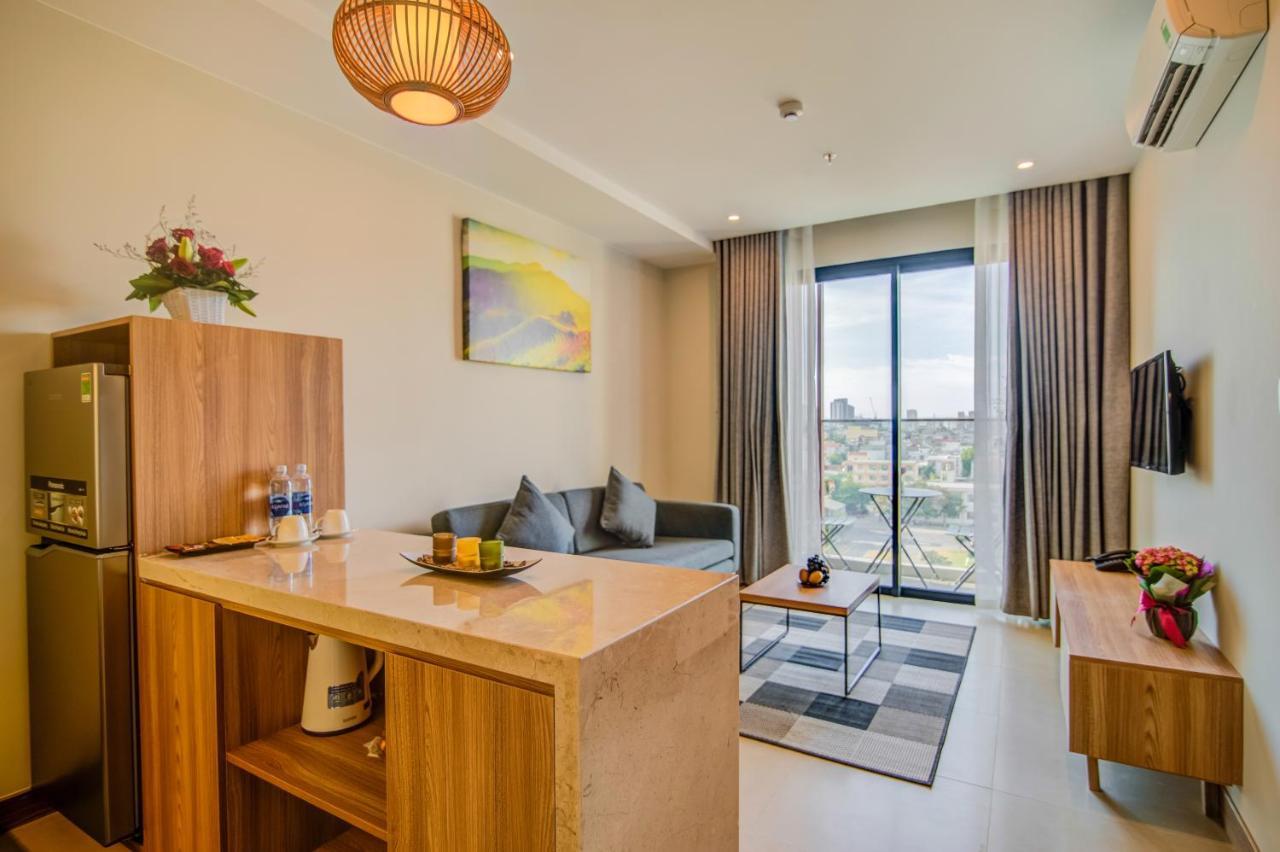 Moon Hotel And Apartment Da Nang Bagian luar foto
