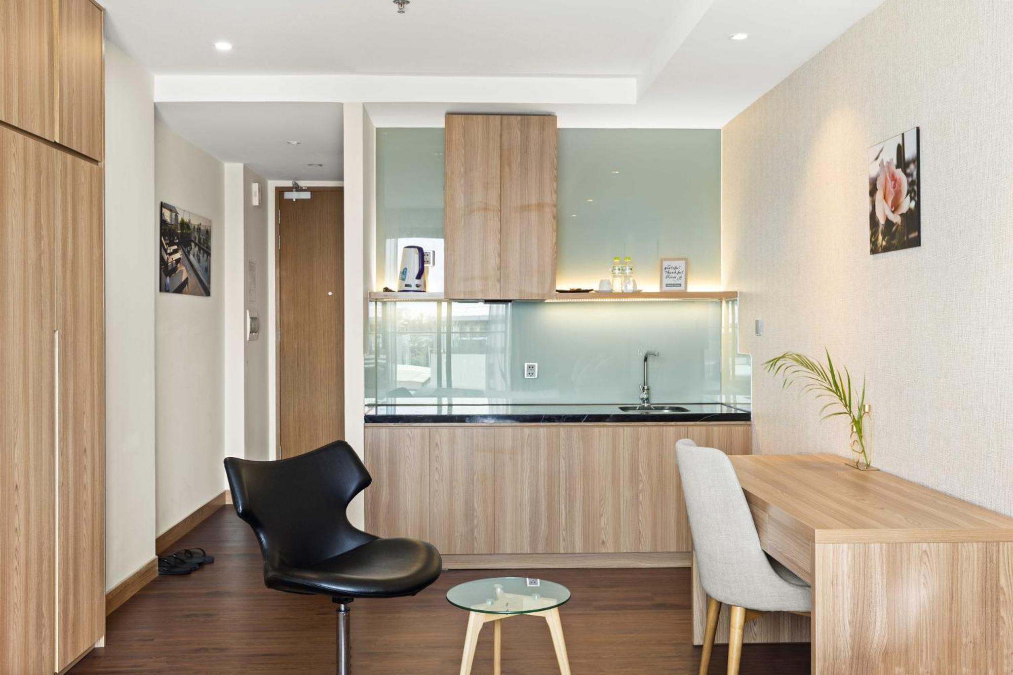 Moon Hotel And Apartment Da Nang Bagian luar foto